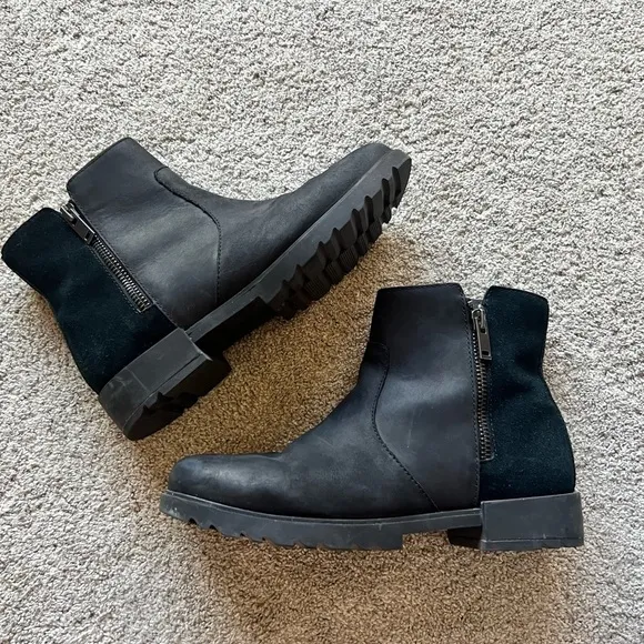 Sorel Emelie II Boots Women's 8.5 Black Leather Zip-Up Waterproof NL4328-010