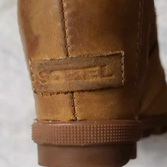 Sorel Evie II Chelsea Waterproof Tan Leather Boots Women's Size 9.5.