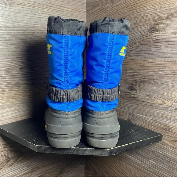 Sorel flurry waterproof insulated snow boots blue black