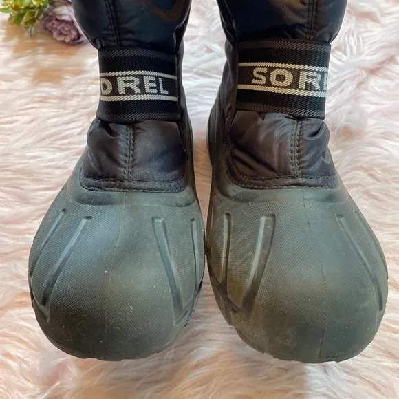 Sorel Insulated Youth Cub Black Snow Boots sz 7