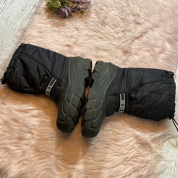 Sorel Insulated Youth Cub Black Snow Boots sz 7