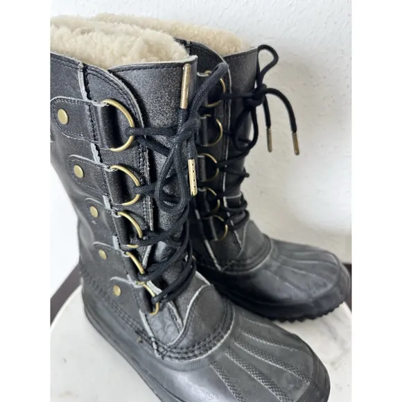 Sorel Joan of Arc insulated waterproof winter boots Size 8 Women Black Sheep Fur