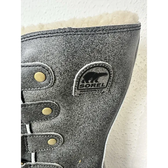 Sorel Joan of Arc insulated waterproof winter boots Size 8 Women Black Sheep Fur