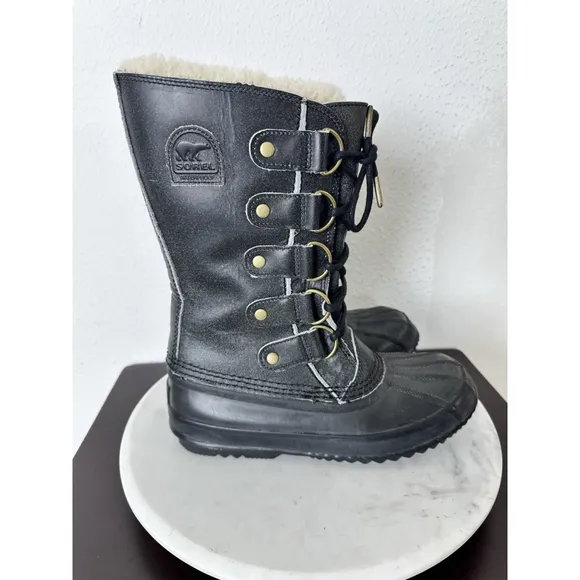 Sorel Joan of Arc insulated waterproof winter boots Size 8 Women Black Sheep Fur