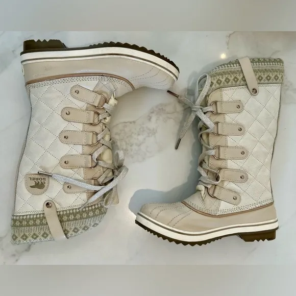 Sorel Joan of Arctic Fair Isle Insulated Boots Size 8 Cream Beige Waterproof