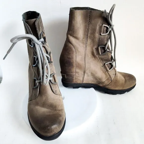 Sorel Joan Of Arctic Wedge II Boots Quarry Size 7.5 Leather Hidden Wedge Shoe