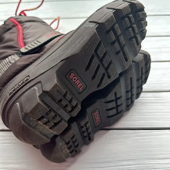 Sorel Kids Flurry Snow Boot Brown Red size 2