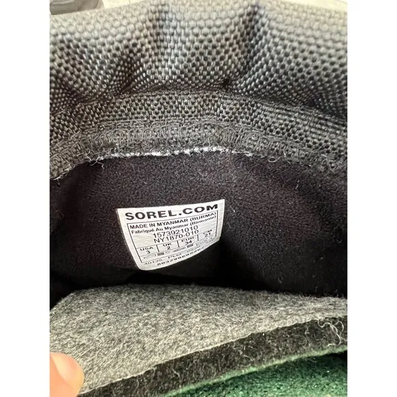 SOREL Kids  Glacier™ XT Big Kid size 3