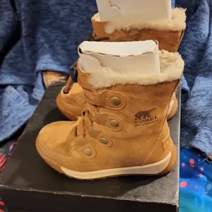 Sorel Kids Waterproof Tan Boots Size 10