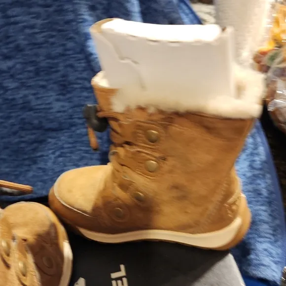 Sorel Kids Waterproof Tan Boots Size 10