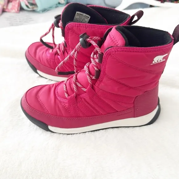 Sorel kids Whitney II Short Lace winter snow Boots in pink size 3