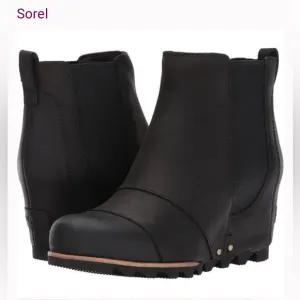 SOREL Lea™ Ankle Black Boots