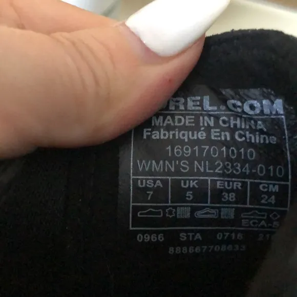 SOREL Lea™ Ankle Black Boots
