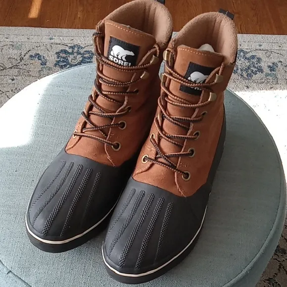 Sorel men's boots-LIGHTLY USED