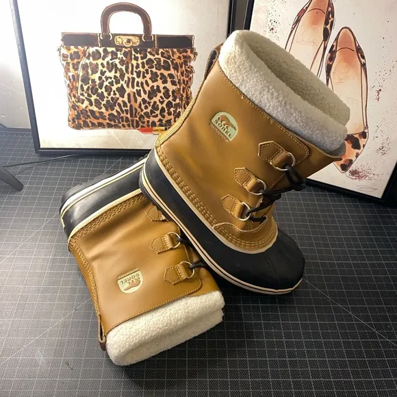 Sorel Men's Manitou Waterproof Winter Insulated faux leather duck boots size 7