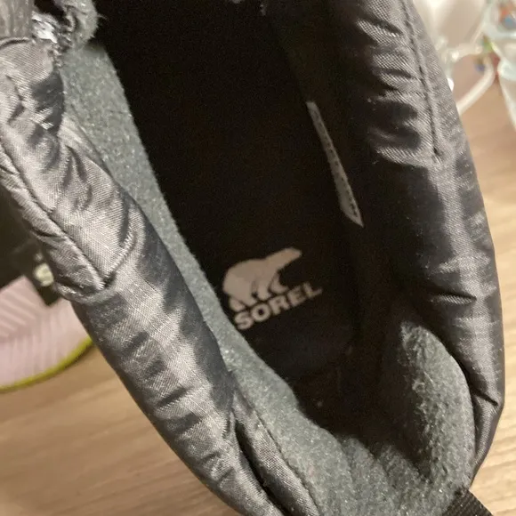 Sorel out and about puffy sneakers 7,5