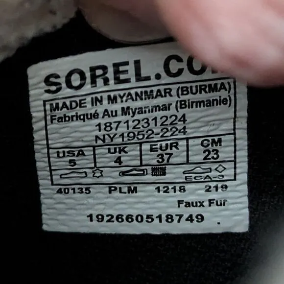 SOREL Out N About Conquest Child Size 5 Tan Leather Ankle Boot Pink Laces