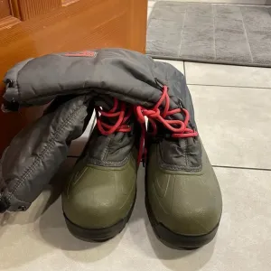 Sorel Snow Lion II woman’s green and grey waterproof and insulated boots