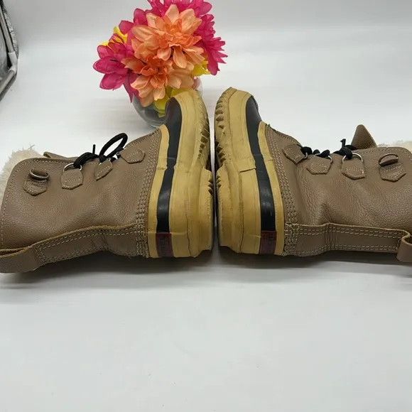 Sorel Tan Leather Faux Fur Warm Winter Boots Size 7 WRB6954K