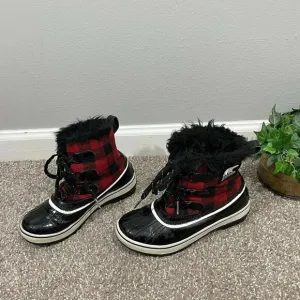 Sorel Torino Black Red Buffalo Plaid Winter Boots Womens Size 5 Waterproof