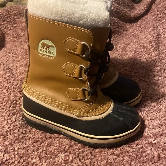 Sorel waterproof boots size 2