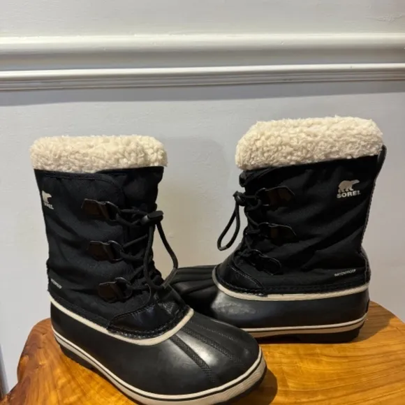 Sorel Winter Snow Insulated Boots Black White Faux Fur Removable Liners