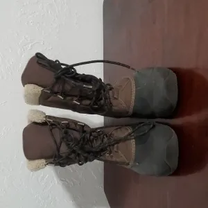 Sorel women boots size 9.5