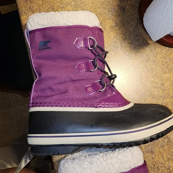 Sorel Women’s 6 Purple Insulated Yoot Pack Nylon Winter Water Resistant Boots
