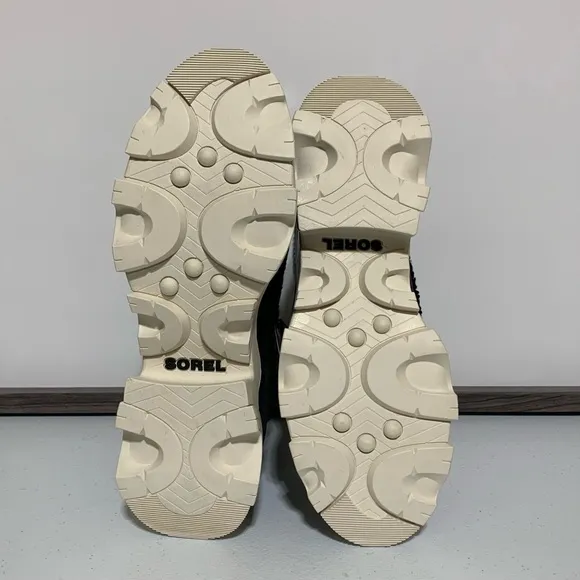 Sorel Women's Brex Cozy Lace Waterproof Boots-Size 9.5 New