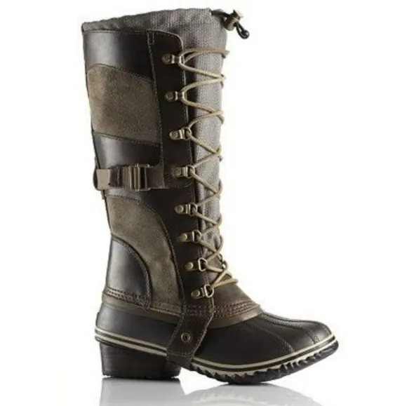 Sorel women's conquest Carly winter boots 7