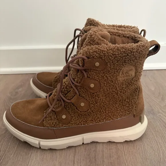 Sorel Womens Explorer II Joan Cozy Boots Size 11 Delta Fawn Tan Brown Fuzzy
