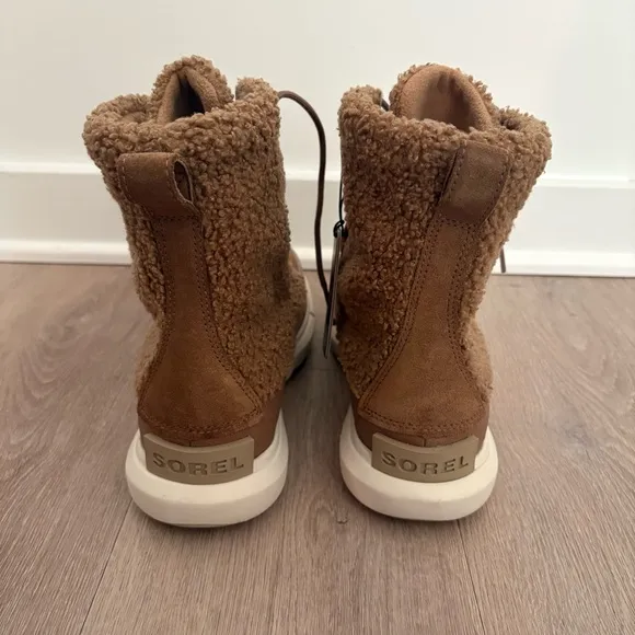 Sorel Womens Explorer II Joan Cozy Boots Size 11 Delta Fawn Tan Brown Fuzzy