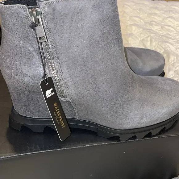 Sorel Women's Joan of Arctic Wedge III Zip Boots Waterproof Leather 11