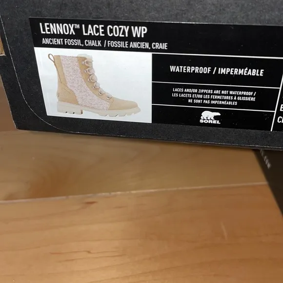 Sorel Women's Lennox  lace cozy WP boots 9 NWT