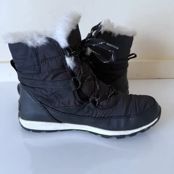 Sorel Women's Whitney II Short Lace Waterproof Faux Fur Lined Boots SZ 8.5