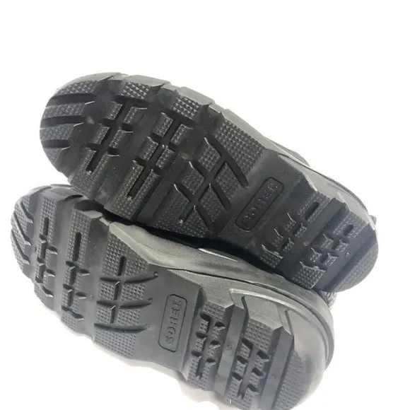 Sorel Youth Flurry Insulated Winter Boots Black, Girls’ Size 6 M