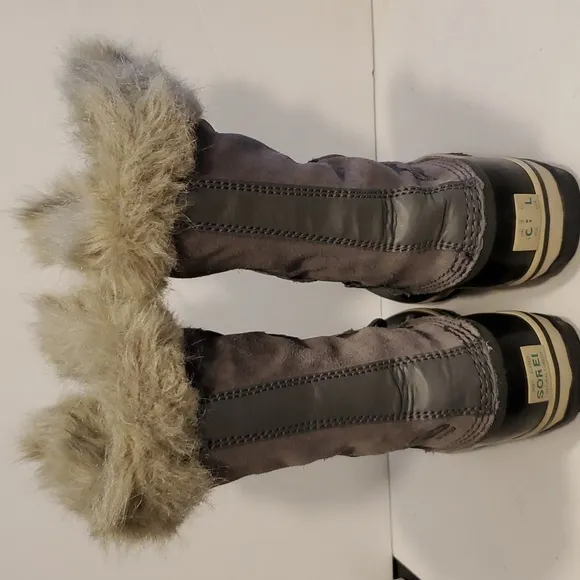 Sorel Youth Joan of Arctic Waterproof Insulated Winter Boots Gray Black …