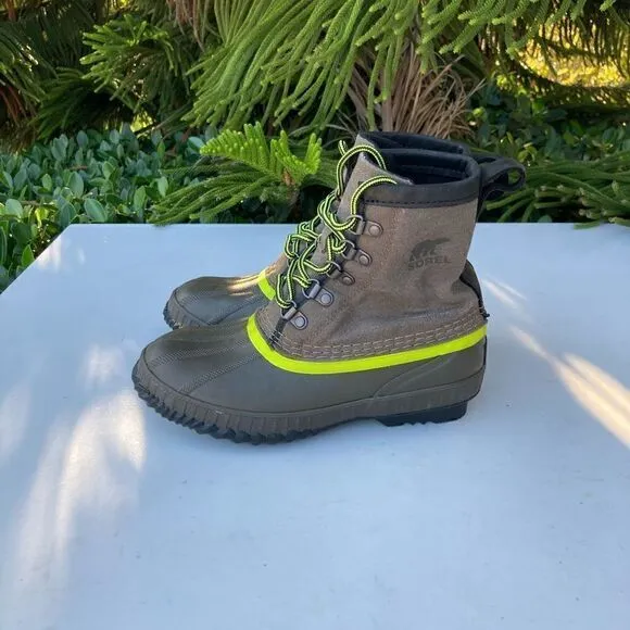 Sorel Cheyanne Waterproof Duck Boots Boys Size: 3