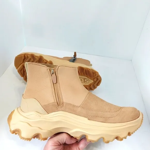 Sorel Kinetic Breakthru Acadia Bootie, NWT, Size 9.5|EUR 40.5