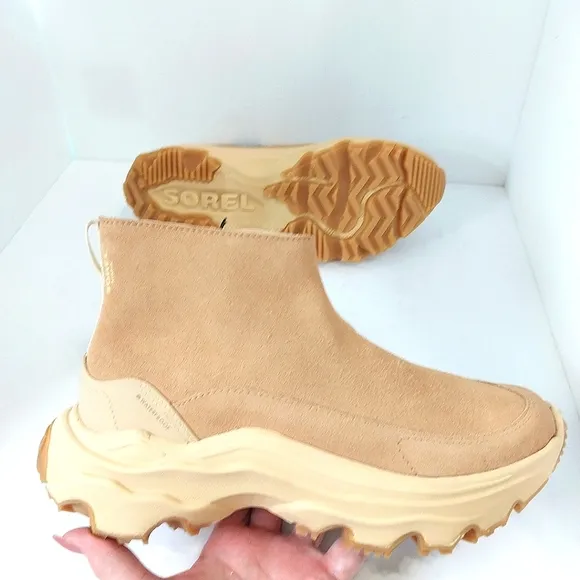 Sorel Kinetic Breakthru Acadia Bootie, NWT, Size 9.5|EUR 40.5