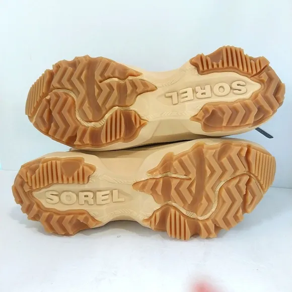 Sorel Kinetic Breakthru Acadia Bootie, NWT, Size 9.5|EUR 40.5