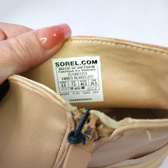 Sorel Kinetic Breakthru Acadia Bootie, NWT, Size 9.5|EUR 40.5