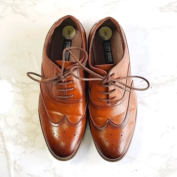 STACY Adams Dumbar Wingtip Oxford Shoes.
