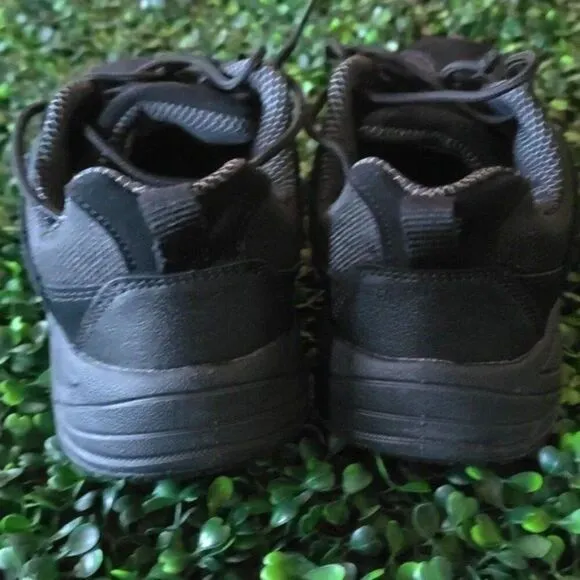 Steel Toe Sneakers . Size: 8 . Leather . Waterproof . Low Top Industrial