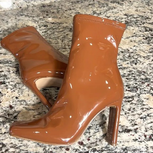 Steve Madden Leana Patent Boots