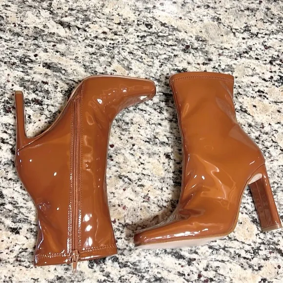 Steve Madden Leana Patent Boots