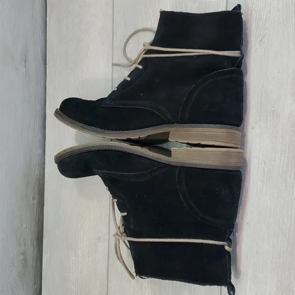 Steve Madden Women Corrigan Black Insulated lined boots shoes sz 9.5