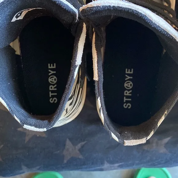 STRAYE ZEBRA PRINT HIGH TOPS SIZE 9.5 SUEDE AND CANVAS WITH OG BOX