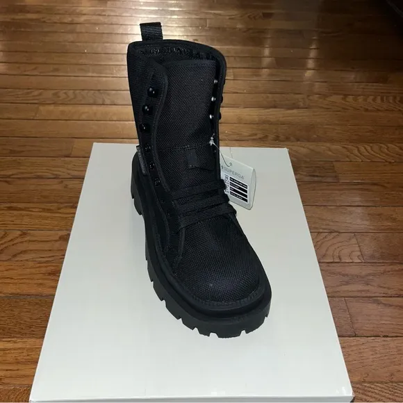 Superga Alpine Apex Lace Up Ankle Boot All Black Women’s Size 5