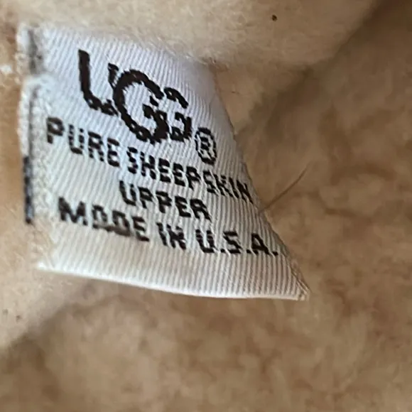 Tall Original UGG Sheepskin Beige winter warm boots Men 9 women 10 Tasman Braid